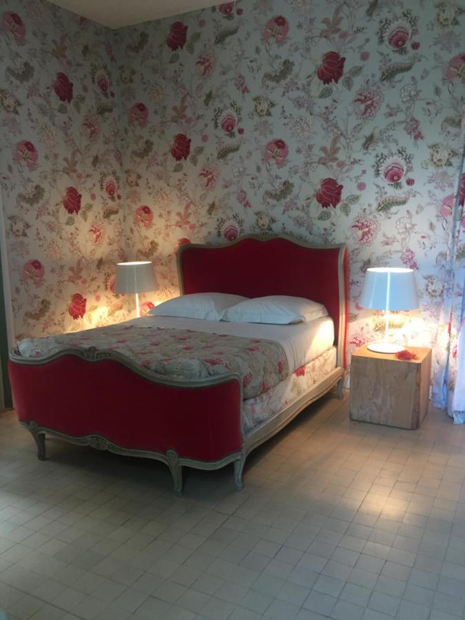 Bed and Breakfast Damechouette Pujols  Exteriér fotografie